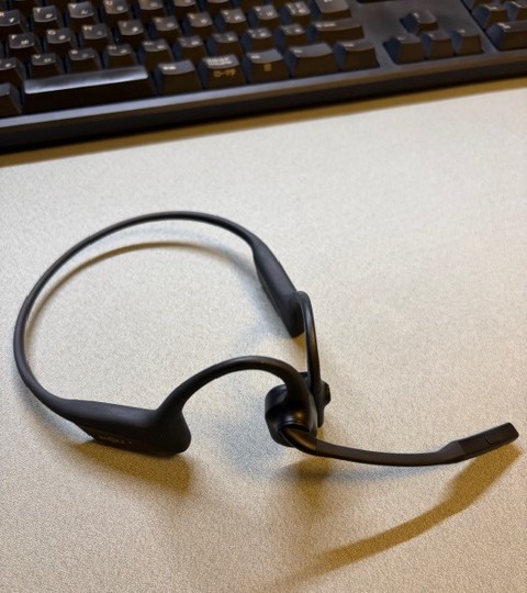 Shokz OpenComm2の全体外観